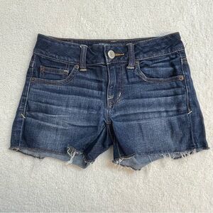 American Eagle Outfitters Dark Blue Jean Shorts Super Stretch 00 Mid Rise Frayed